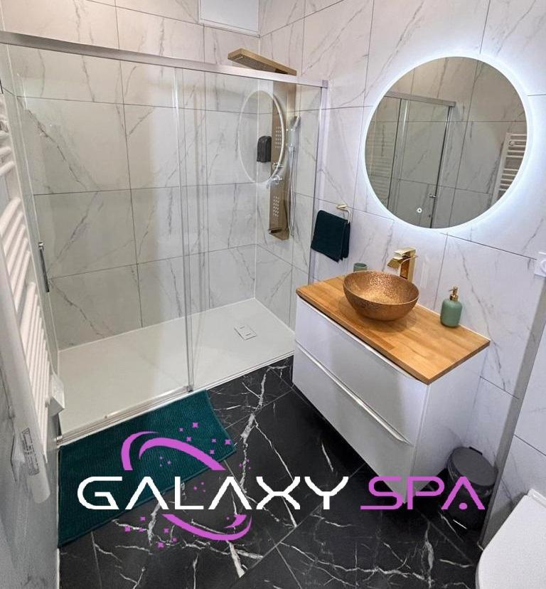 Galaxy Spa - Suite Jupiter Jacuzzi Privatif Champigneulles Eksteriør bilde