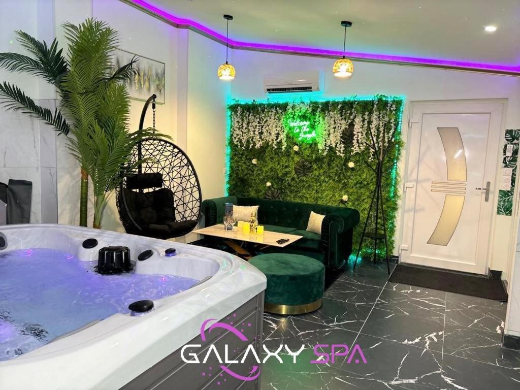 Galaxy Spa - Suite Jupiter Jacuzzi Privatif Champigneulles Eksteriør bilde