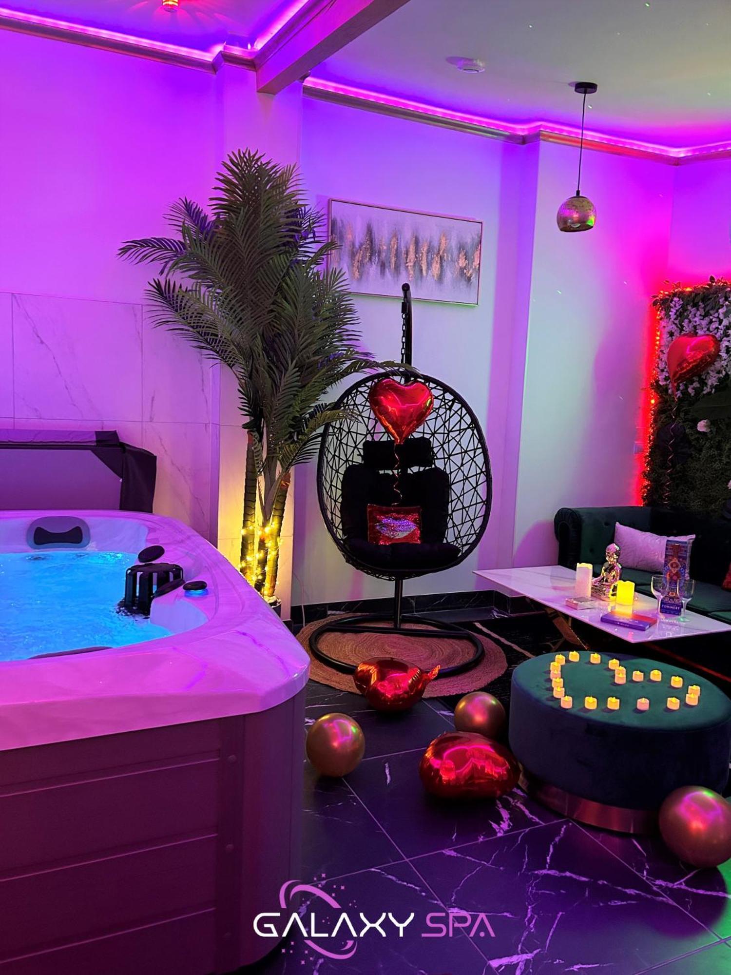 Galaxy Spa - Suite Jupiter Jacuzzi Privatif Champigneulles Eksteriør bilde